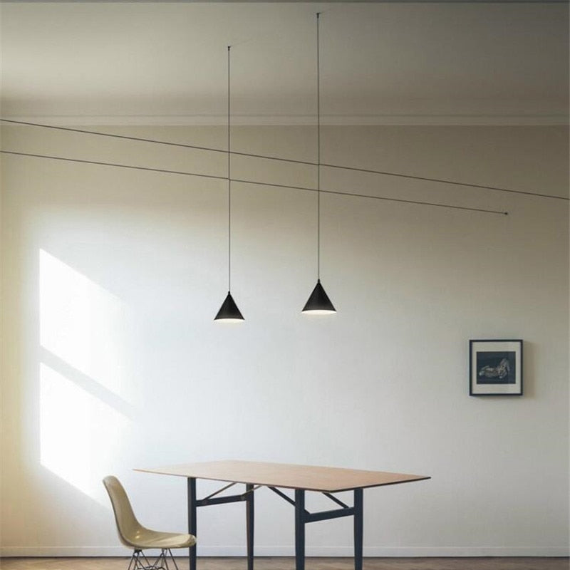 Line Wire Pendant Light