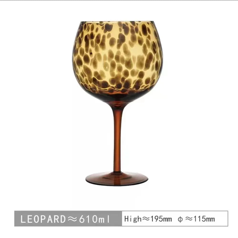 Wine glass with leopard print pattern 
